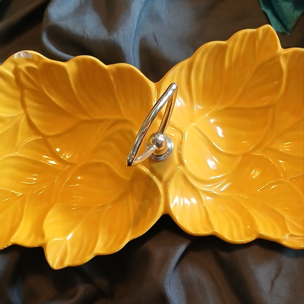 Vintage Mid Century Modern California PotYellow Leaf-Shaped Ceramic Serving Dish